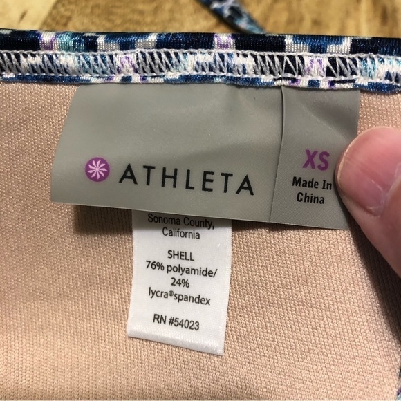 Athleta Halter Tie Wrap Bikini Bathing Swim Suit Top Size XS Blue Geometric - Picture 6 of 6